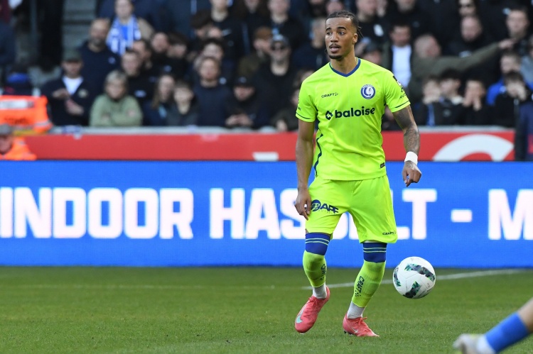 米体:米兰成功签下根特左后卫阿奇-布朗,转会费约800至900万欧