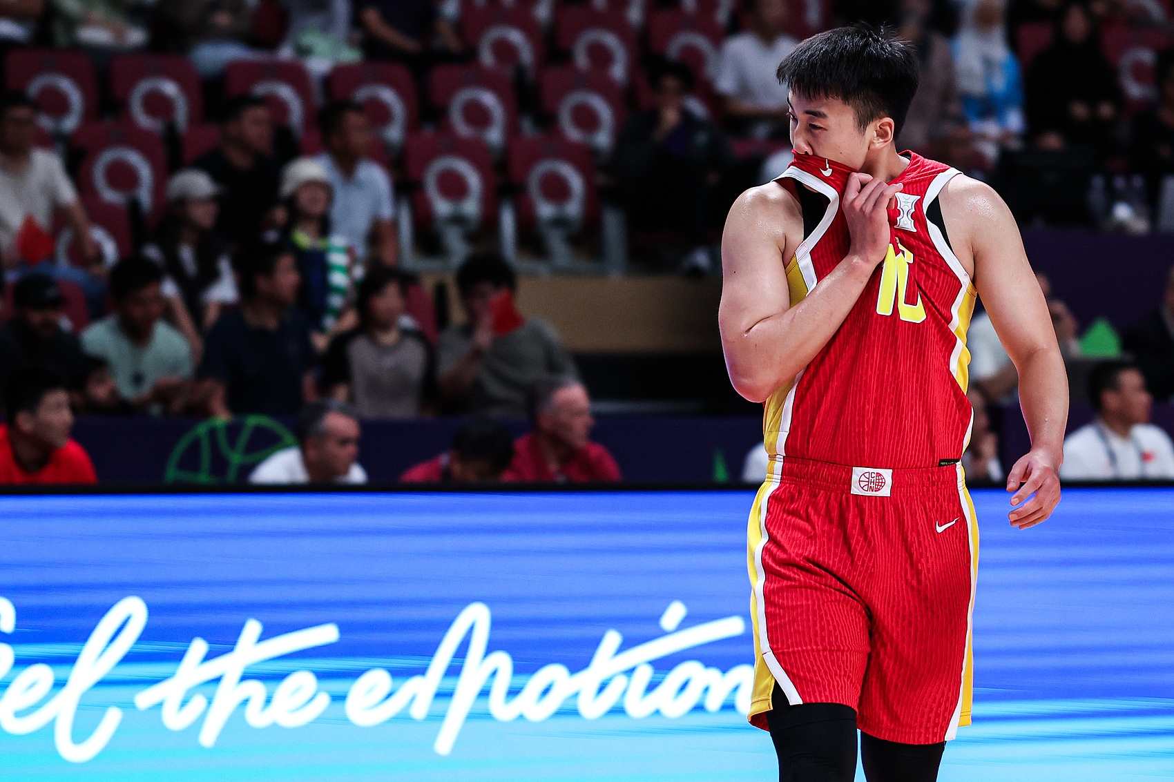 媒体人:NCAA新赛季 王俊杰仍要和队友竞争去争取更多的出场时间