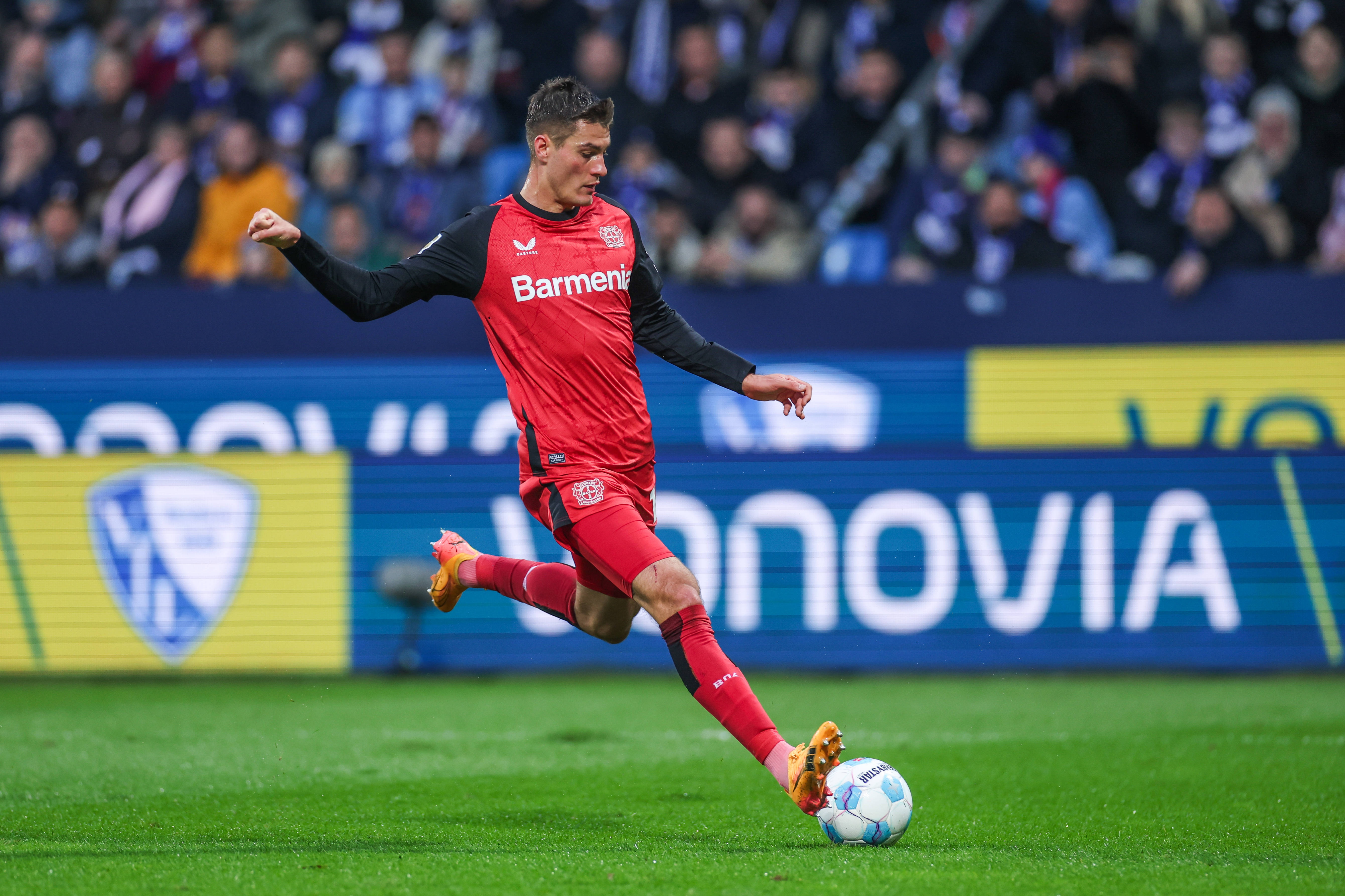 勒沃库森官方:前锋希克大腿肌肉受伤,预计缺席两场比赛