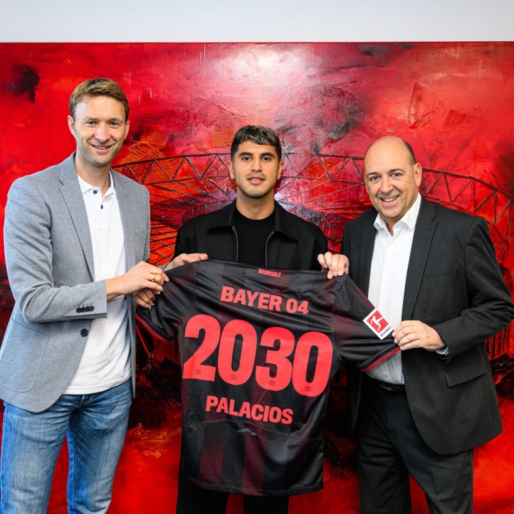 帕拉西奥斯:很高兴与勒沃库森续约,准备以更强姿态回归